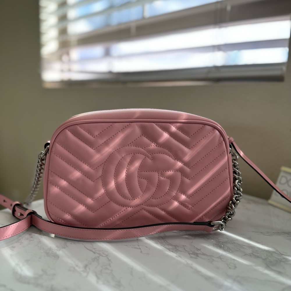 Pink GG Marmont Small Shoulder Bag - Picture 4 of 8